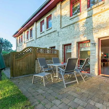 Appartement Haubentaucher - Historische Scheune Mit Seezugang Im Naturpark Fuer Familienurlaub Mit Hund